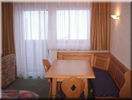 Appartementhaus Honznhof Διαμέρισμα Λάνγκενφελντ